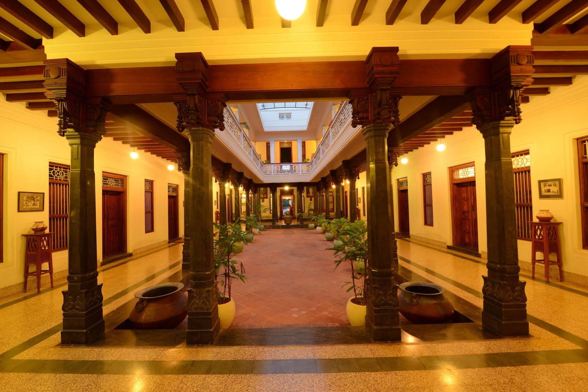 Visalam Chettinad Palace - A Cgh Earth Experience Kanadukattan Exterior foto