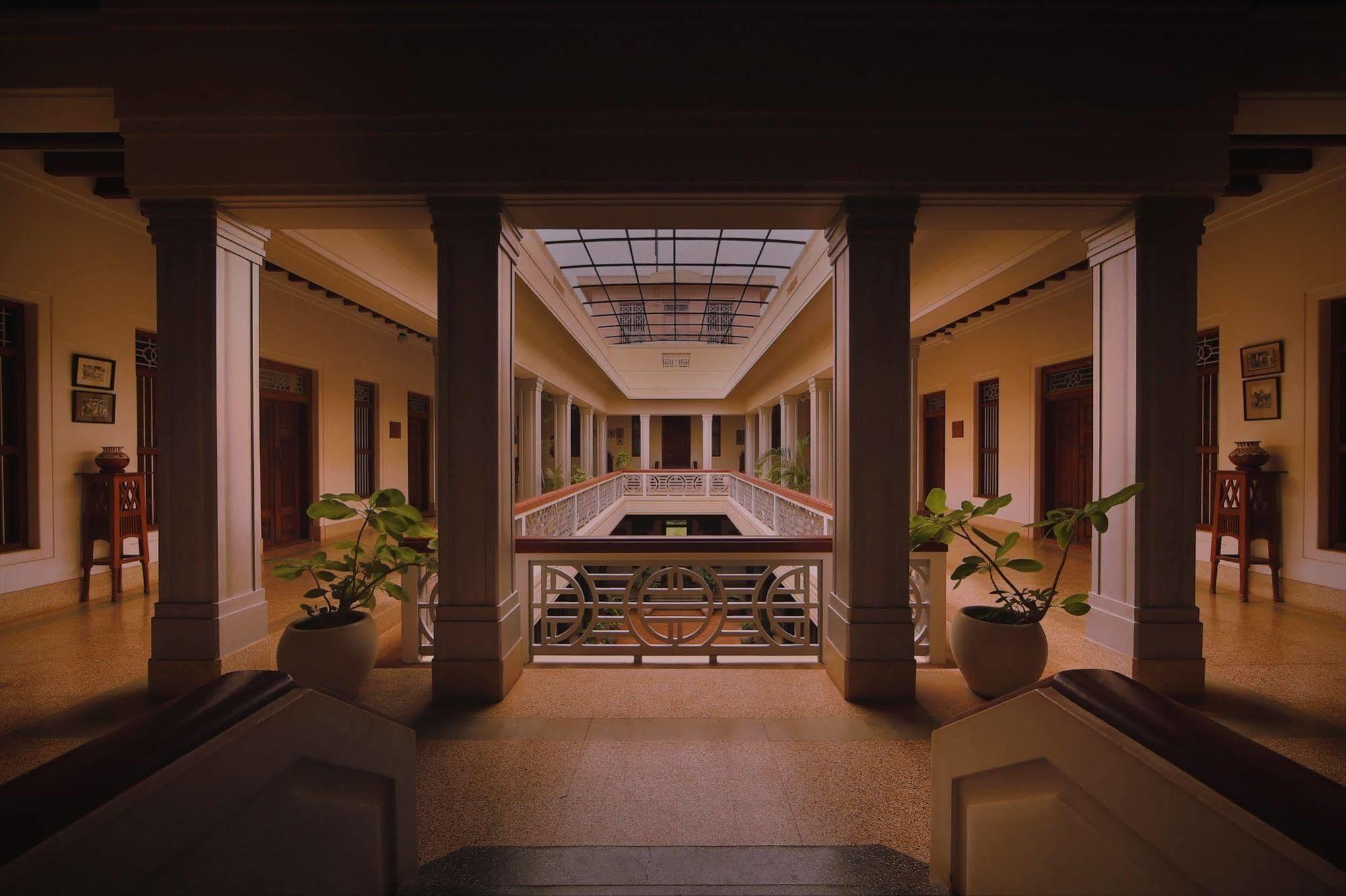 Visalam Chettinad Palace - A Cgh Earth Experience Kanadukattan Exterior foto